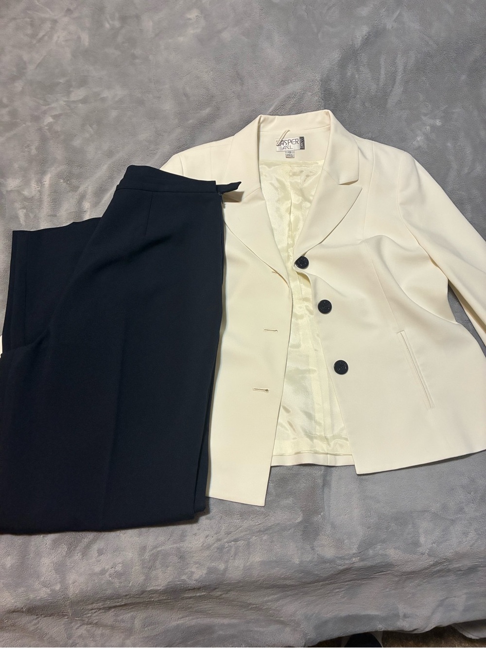 Kasper Cream Blazer with Black Buttons